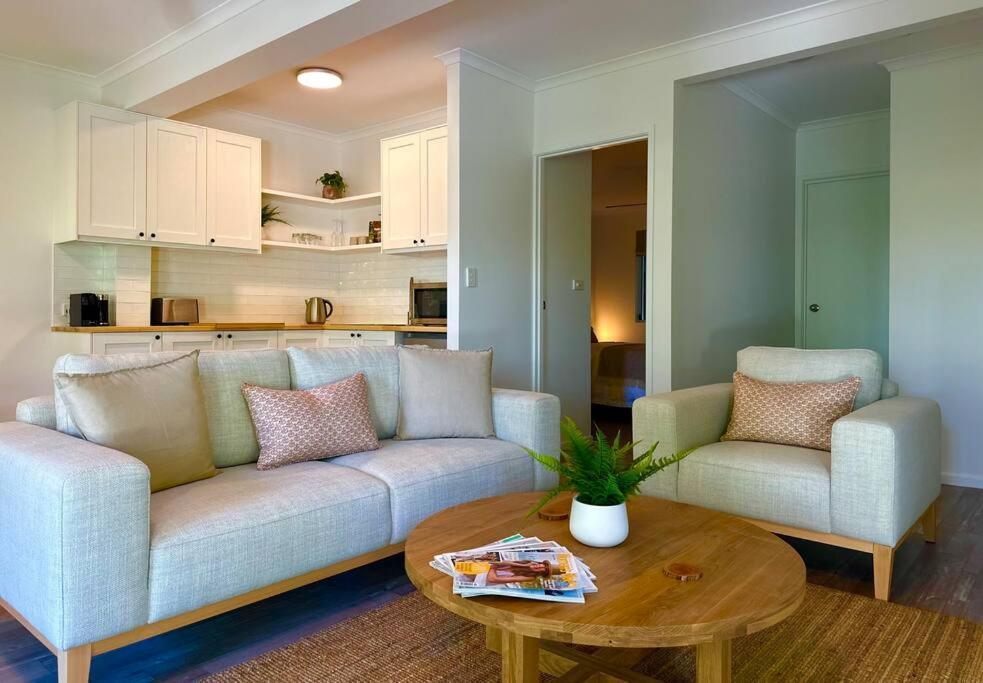 Sunrise Beach Holiday Apartment Buitenkant foto